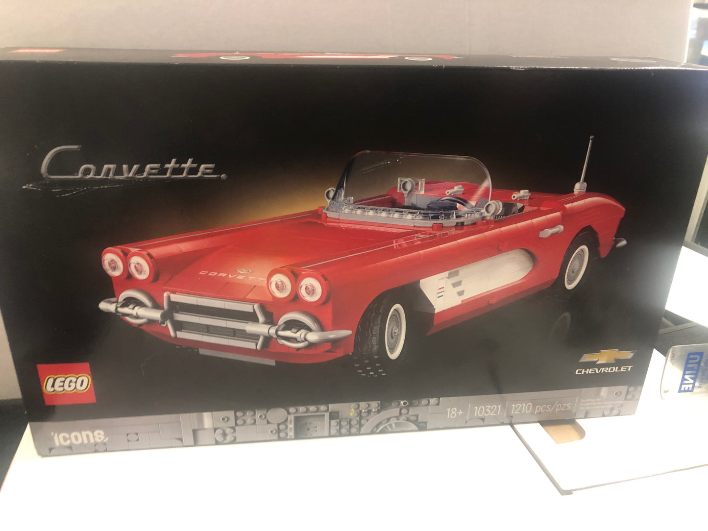 LEGO ICONS CHEVROLET CORVETTE EXCELLENT CONDITION