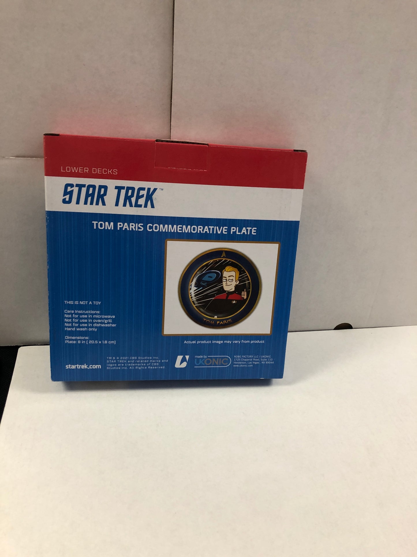 STAR TREK LOWER DECKS TOM PARIS COMMEMORATIVE PLATE LIMITED EDITION GREAT CONDITION