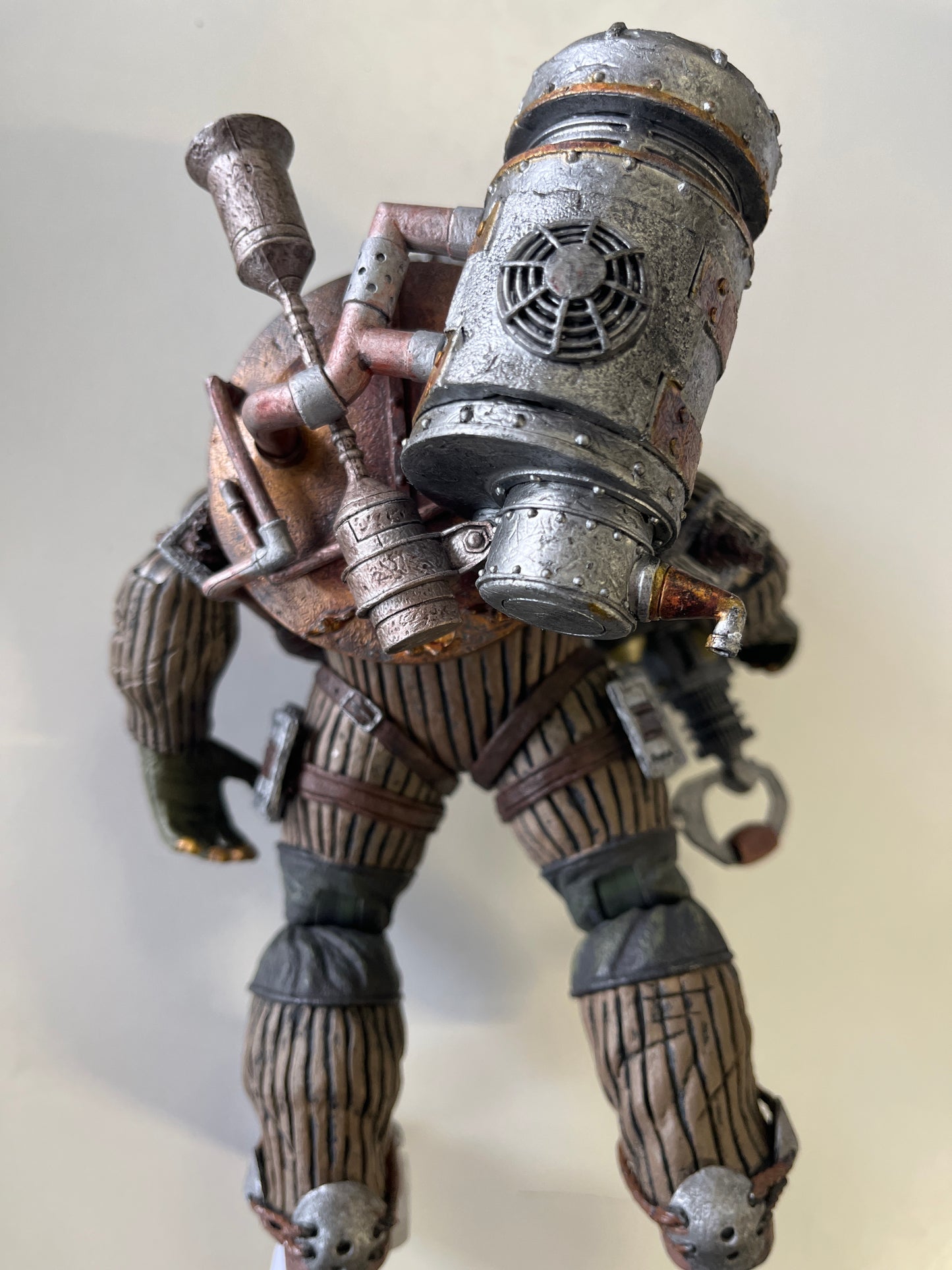 BIOSHOCK 2 ROSIE BOUNCER ACTION FIGURE BIG DADDY