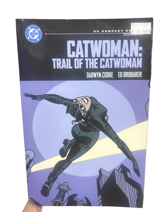 DC CATWOMAN TRAIL OF THE CATWOMAN TRADE PAPERBACK