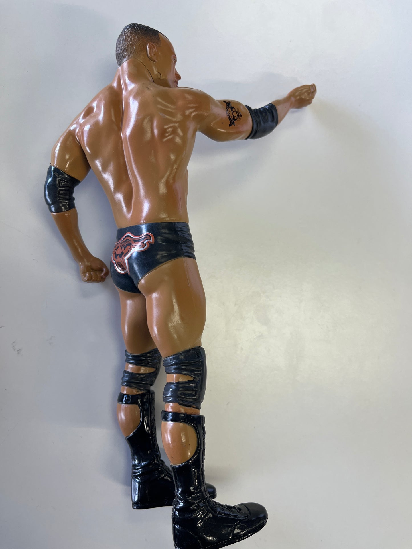 THE ROCK WRESTLING FIGURE SERIES 5 DWAYNE JOHNSON JAKKS PACIFIC