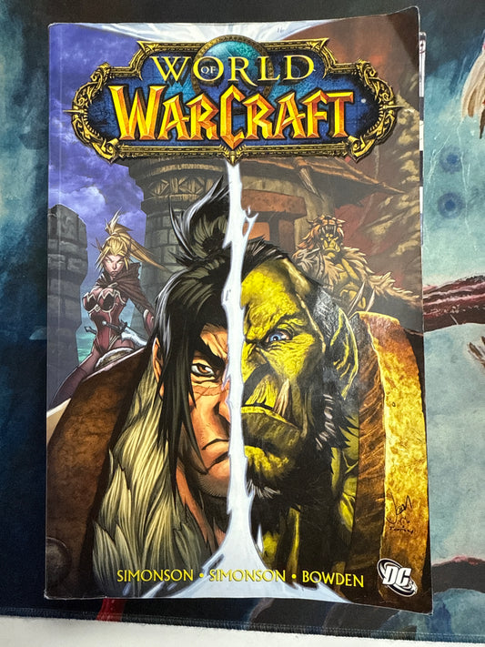 DC COMICS WORLD OF WARCRAFT BOOK 3 wear
