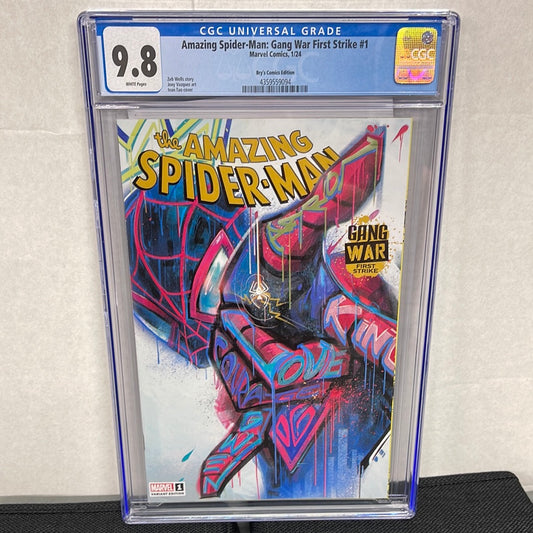 MARVEL COMICS AMAZING SPIDER-MAN GANG WAR GIRST STRIKE #1 CGC 9.8