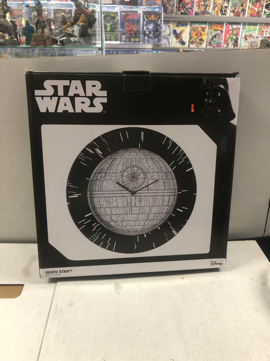 UKONIC STAR WARS DEATHSTAR WALL CLOCK OKAY CONDITION SMALL BOX DAMAGE ON BOTTOM OF BOX