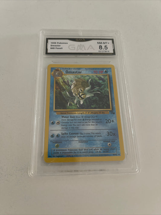 POKEMON FOSSIL 1999 OMASTR GMA 8.5