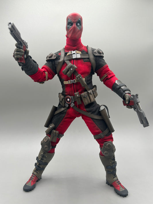 MARVEL SIDESHOW Deadpool 1/6th scale figure with box Near mint/Light Play