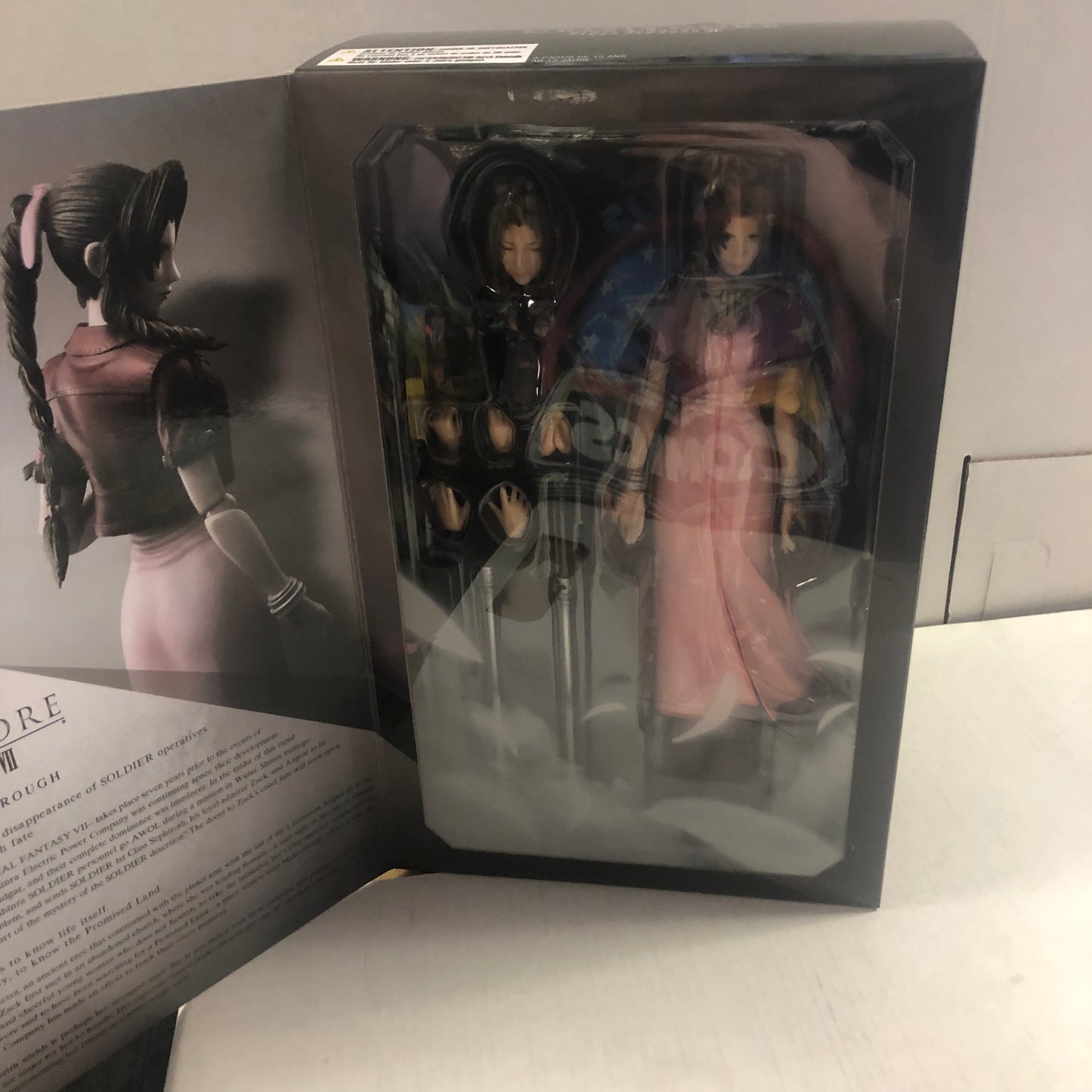 PLAY ARTS ACTION FIGURE CRISIS CORE FINAL FANTASY VII AERITH GAINSBOROUGH GREAT CONDITION