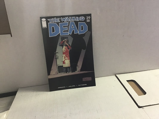 IMAGE COMICS THE WALKING DEAD 39 (2007) NM