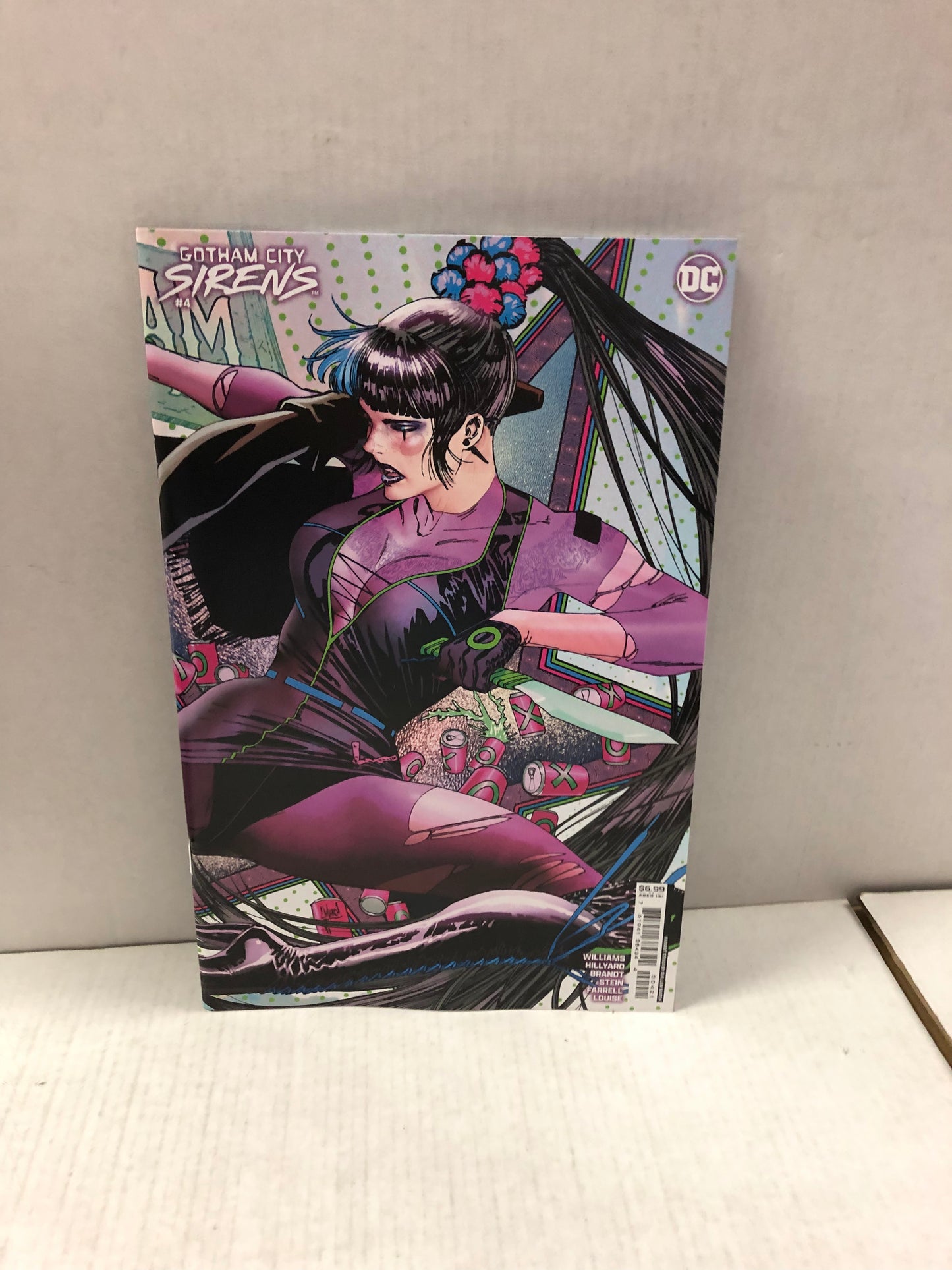 DC COMICS GOTHAM CITY SIRENS 4 VARIANT