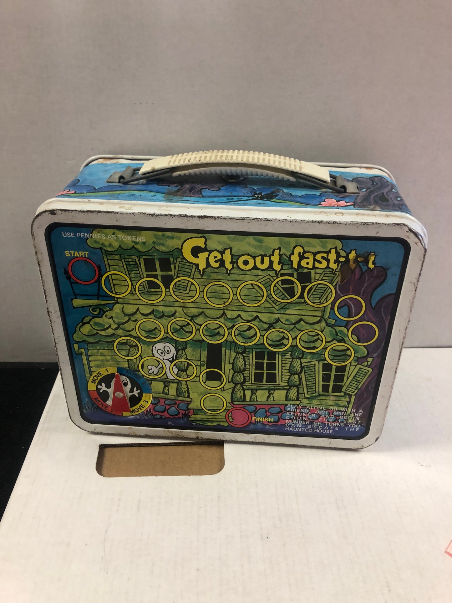 GHOSTLAND LUNCHBOX NO THERMOS OKAY CONDITION WEAR ON ALL SIDES OF LUNCHBOX