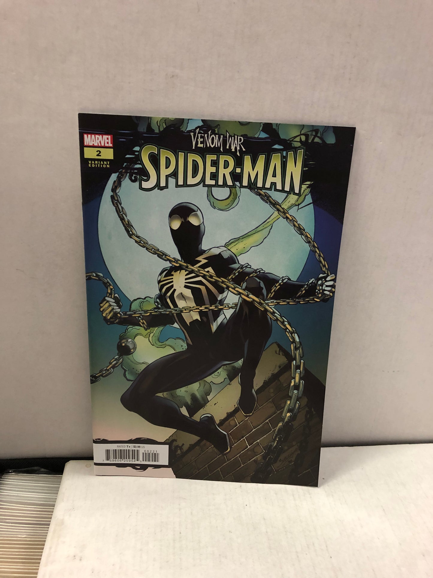 MARVEL COMICS VENOM WAR SPIDER-MAN 2 VARIANT