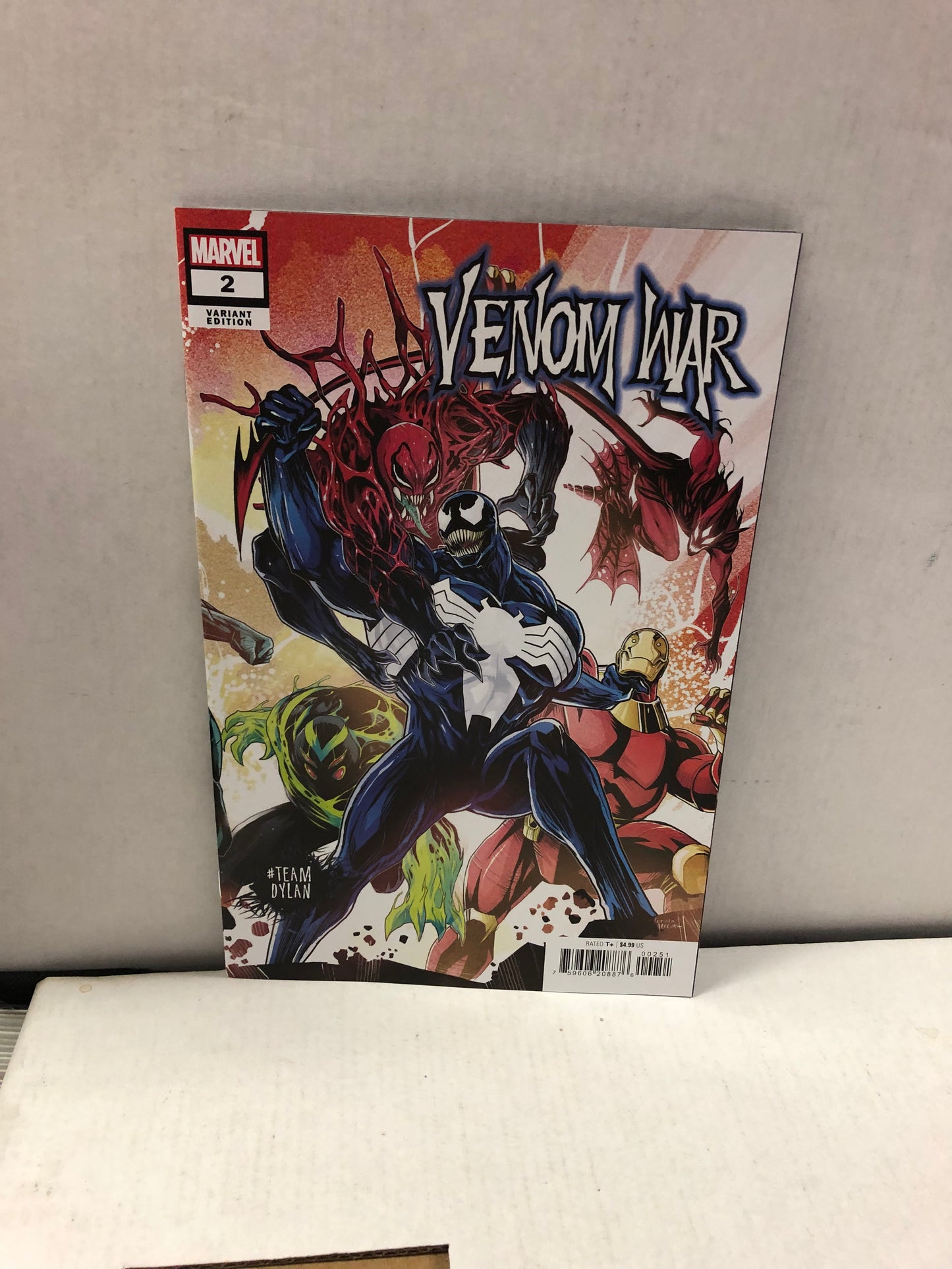 MARVEL COMICS - VENOM WAR #2 (2024 VARIANT)