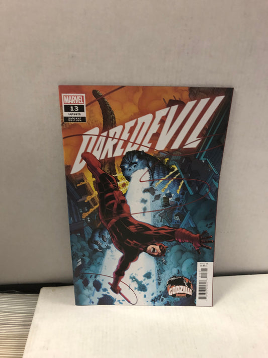 MARVEL COMICS DAREDEVIL 13 VARIANT