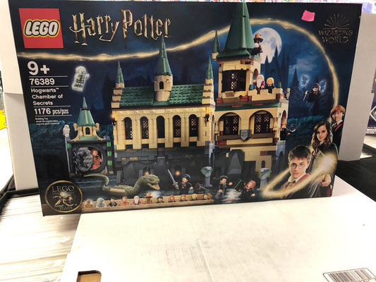 LEGO HARRY POTTER SET #76389 HOGWARTS CHAMBER OF SECRETS - NIB!