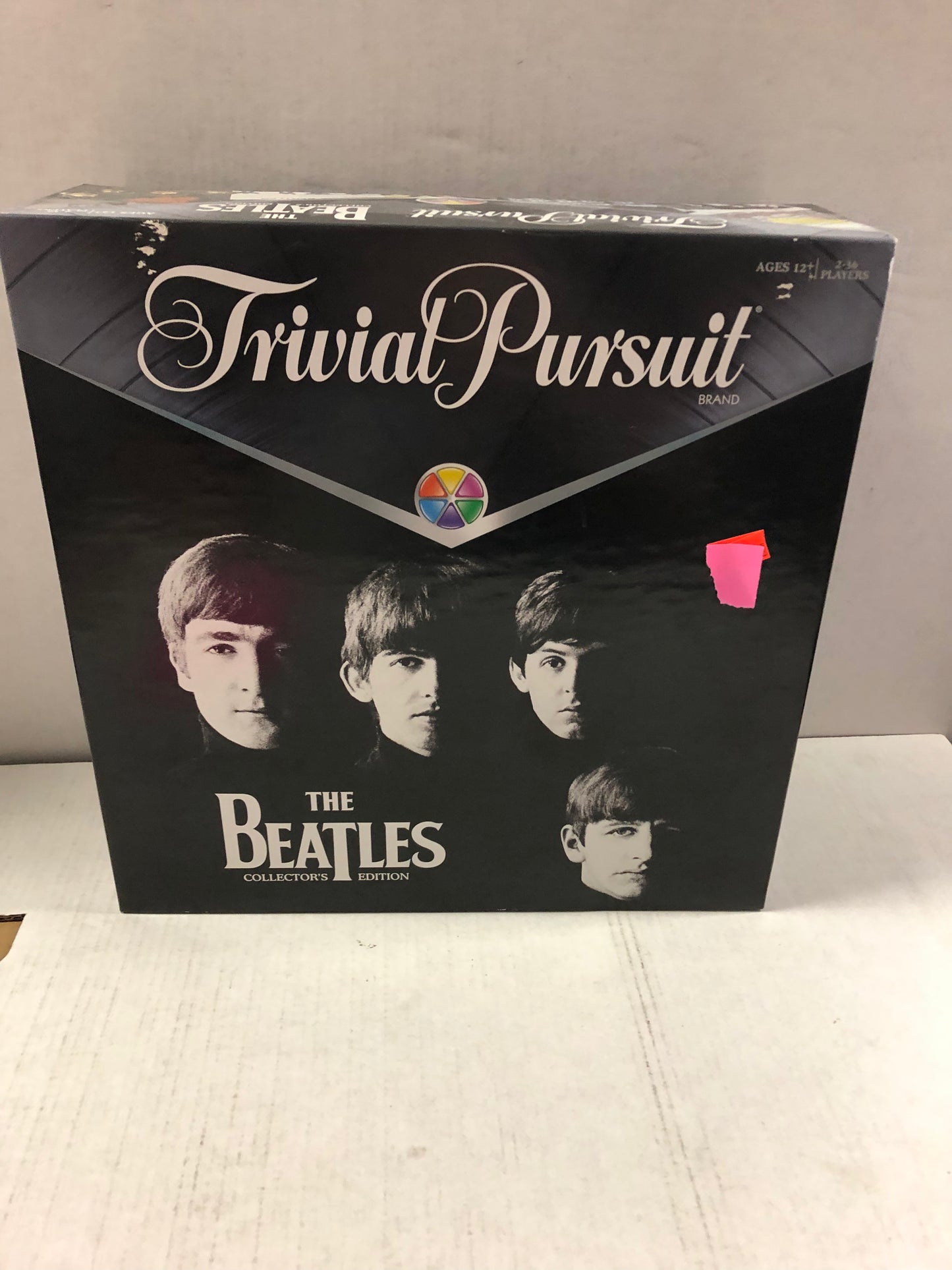 TRIVIAL PURSUIT THE BEATLES COLLECTORS EDITION COMPLETE NOT SEALED