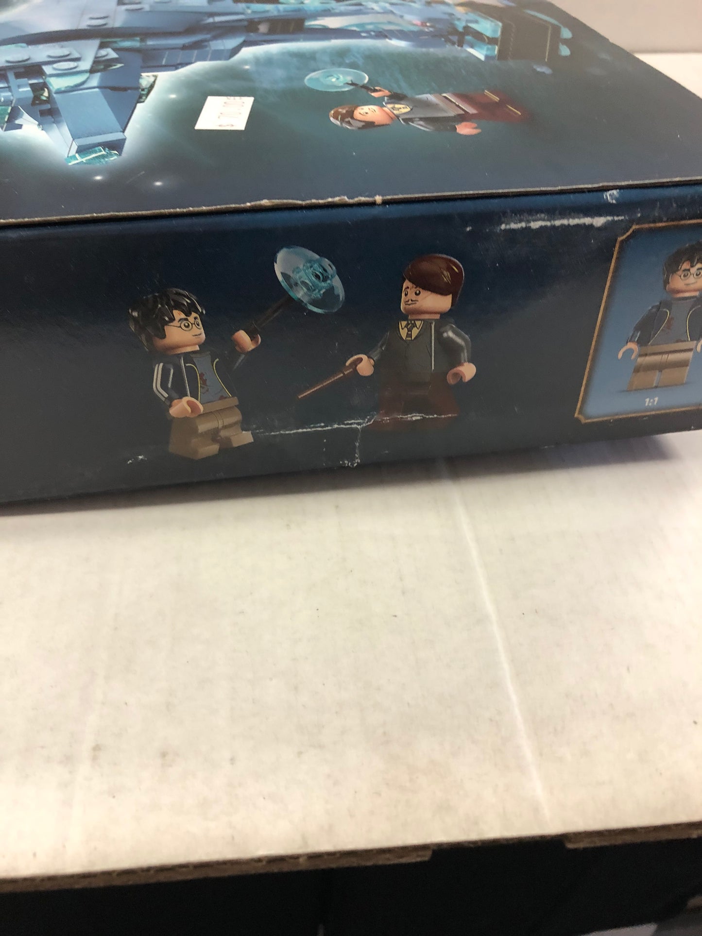 LEGO HARRY POTTER SET 76414 EXPECTO PATRONUM OKAY CONDITION BOX DAMAGE ON ALL SIDES BUT COMPLETE