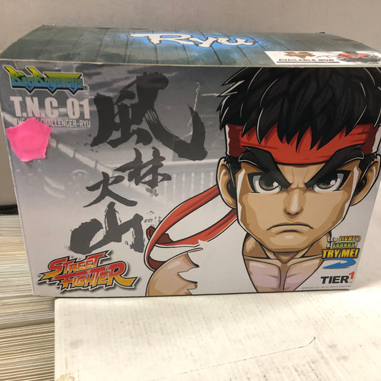 TIER 1 RYU STREET FIGHTER LED LIGHTS AND SOUND FIGURE GREAT CONDITION OPENED