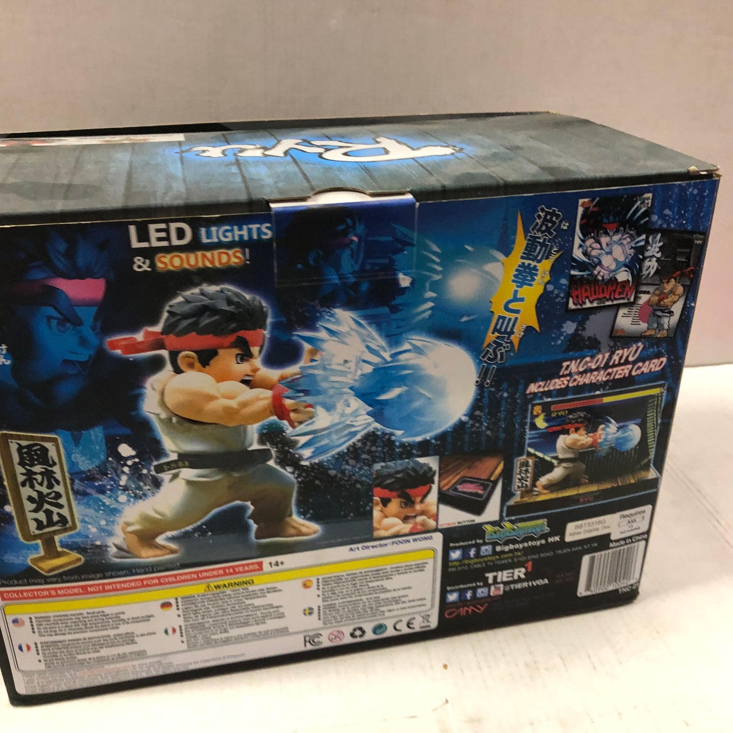 TIER 1 RYU STREET FIGHTER LED LIGHTS AND SOUND FIGURE GREAT CONDITION OPENED