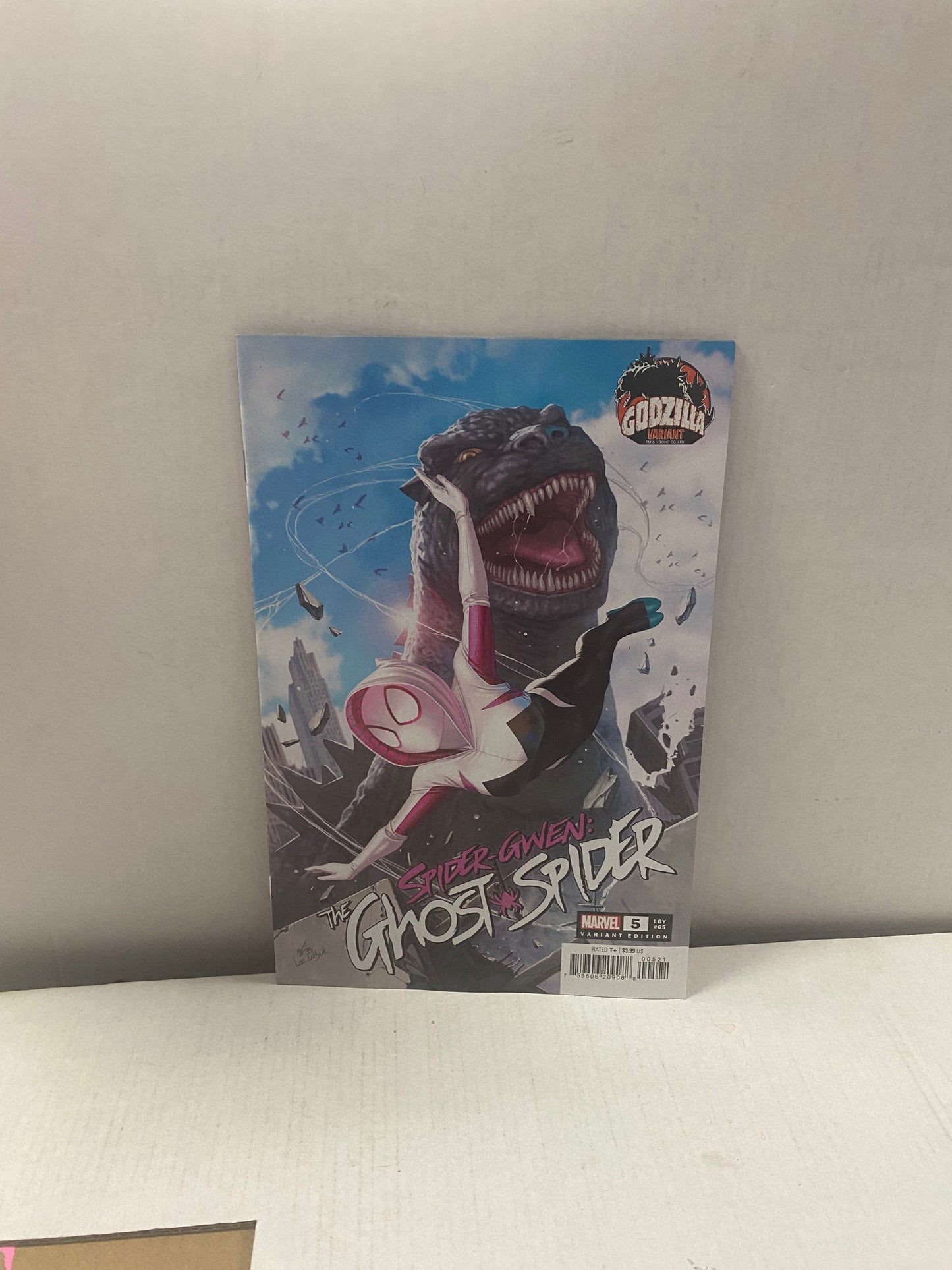 MARVEL COMICS SPIDER-GWEN GHOST SPIDER 5 VARIANT