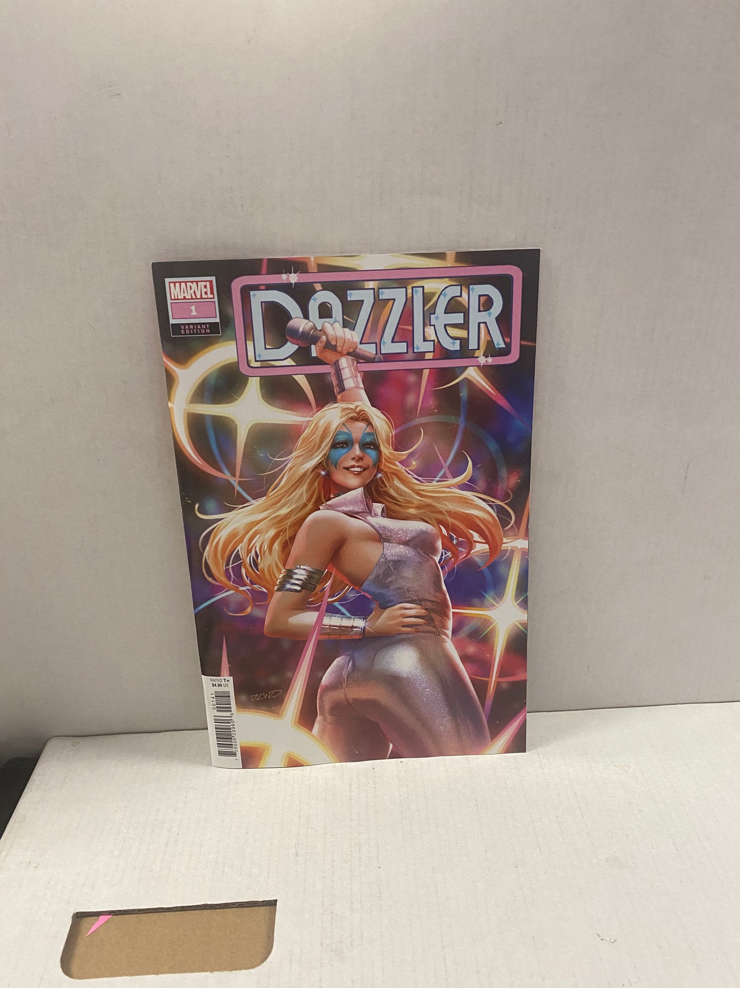 MARVEL COMICS DAZZLER 1 VARIANT