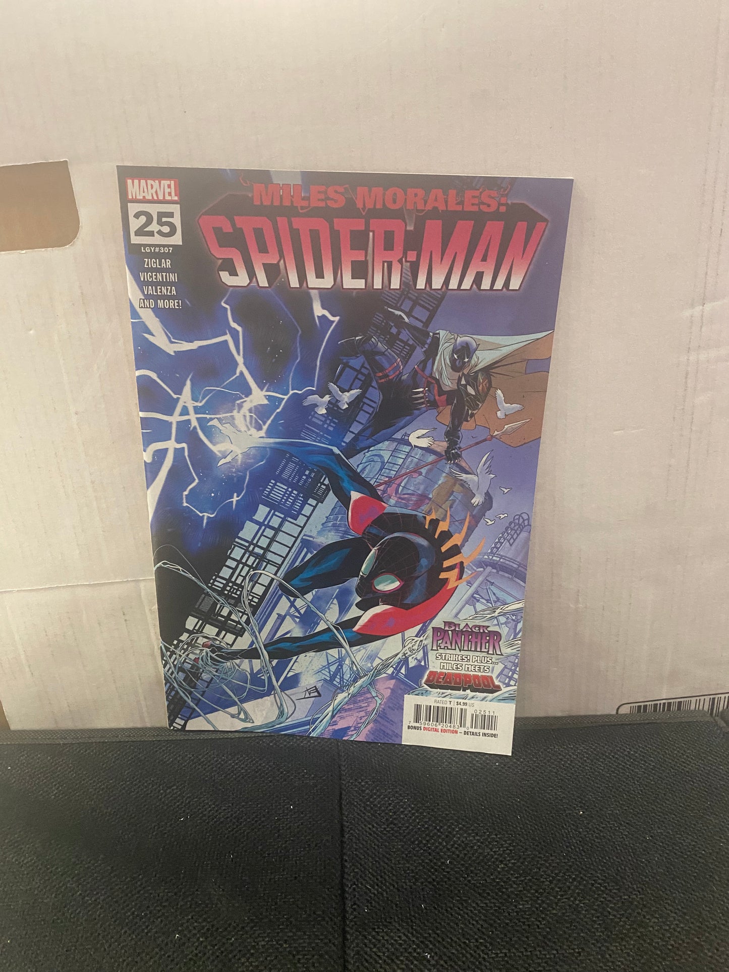 MARVEL COMICS MILES MORALES SPIDER-MAN #25