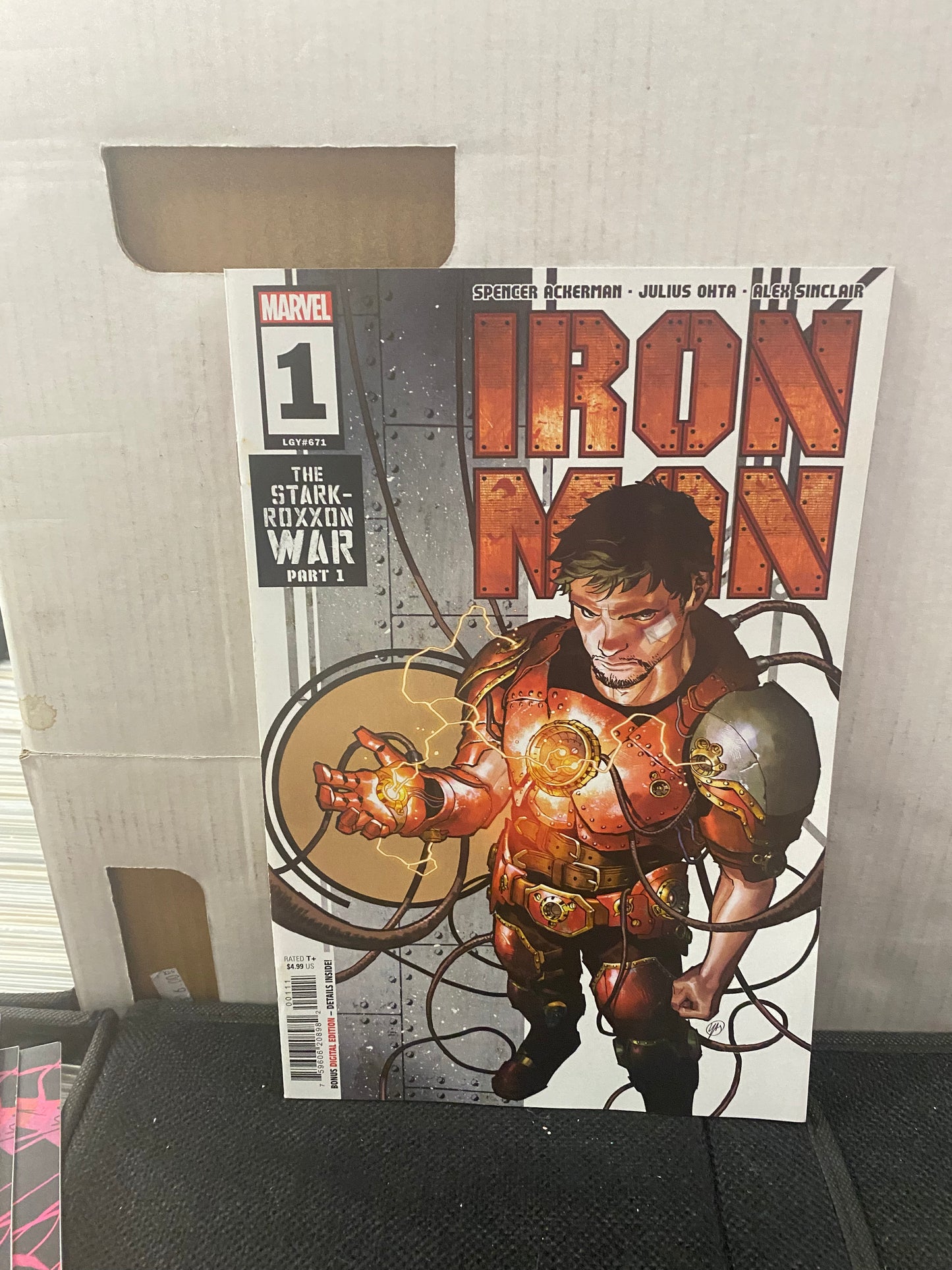 MARVEL COMICS IRON MAN #1