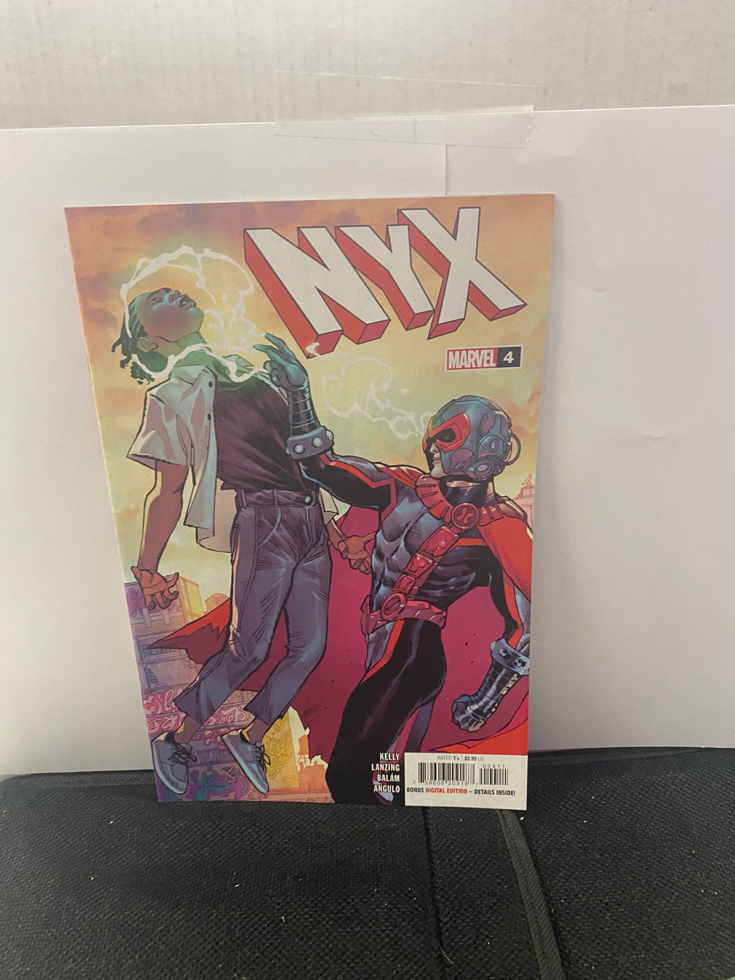 MARVEL COMICS NYX #4