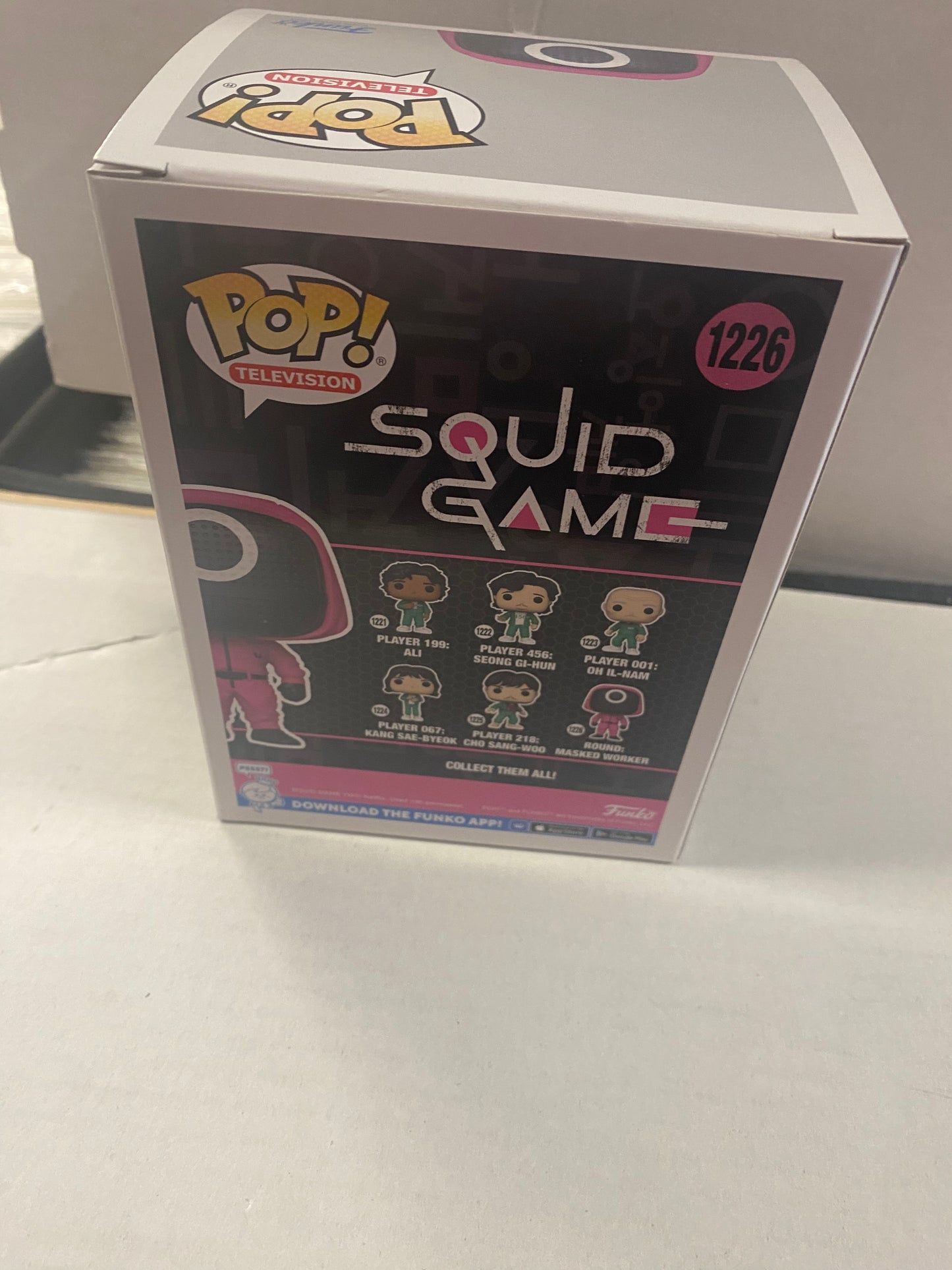 FUNKO POP TELEVISION SQUID GAME #1226 ROUND MASK WORKER