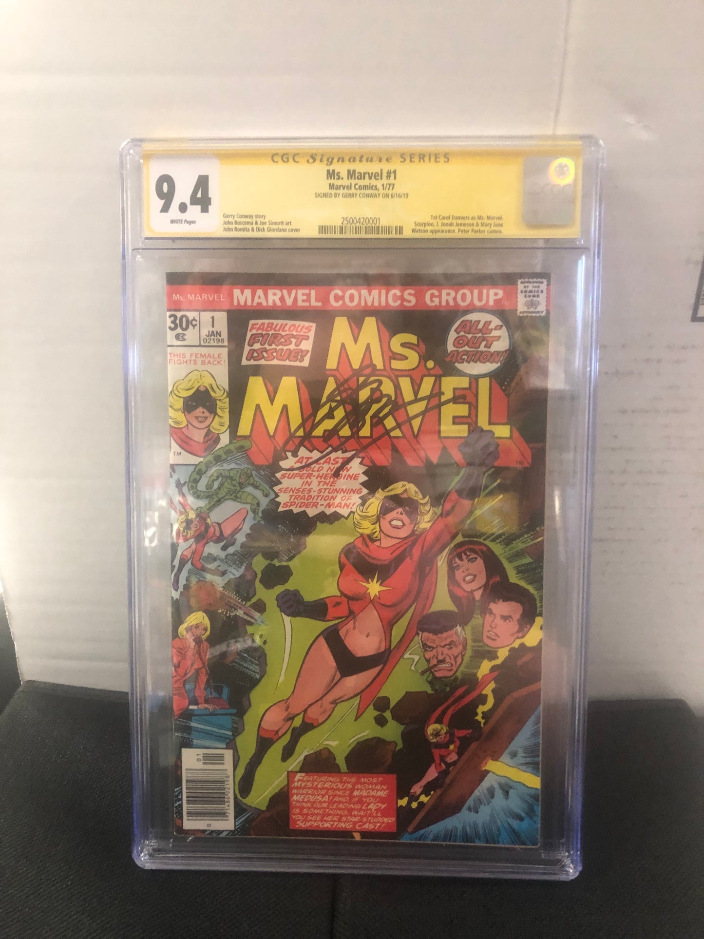 MARVEL COMICS, MS. MARVEL #1 (1977), SS CGC 9.4 WP, SIGNED BY: GERRY CONWAY!