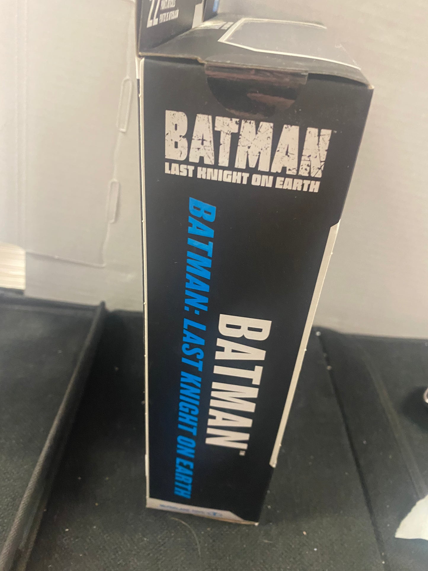 DC MULTIVERSE BATMAN THE LAST KNIGHT ON EARTH BATMAN