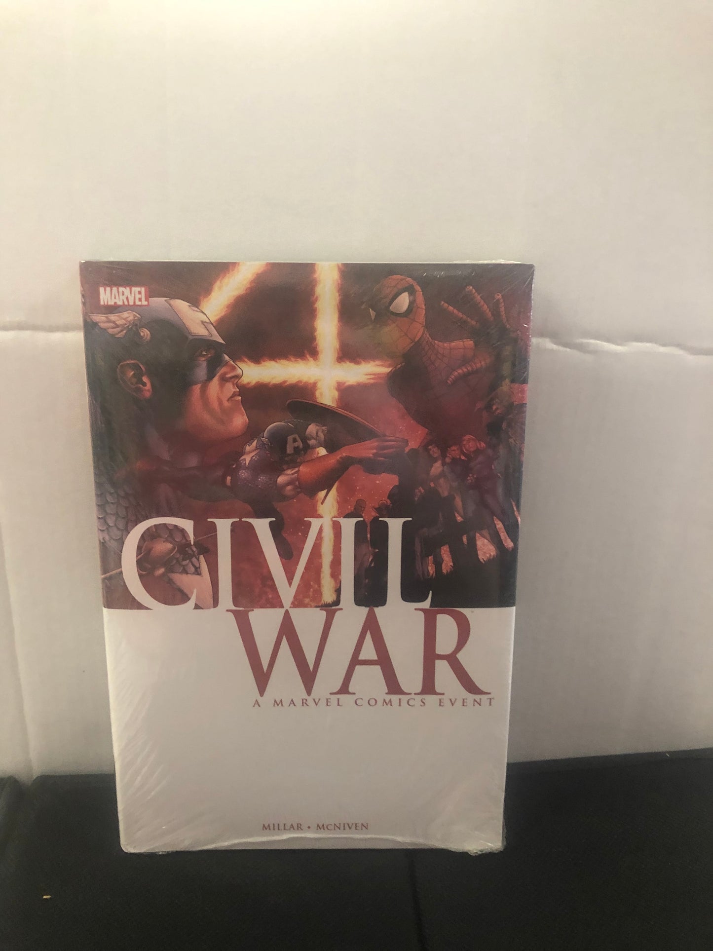 MARVEL COMICS CIVIL WAR HARDCOVER (2016)