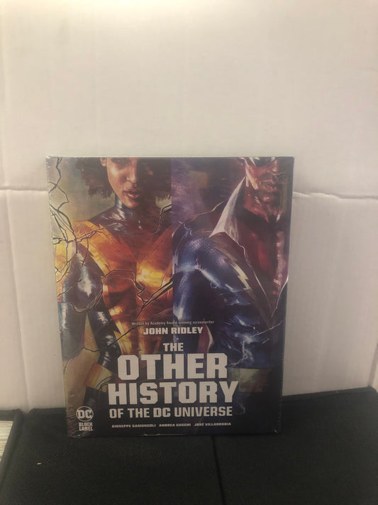 DC COMICS THE OTHER HISTORY OF THE DC UNIVERSE (2021)