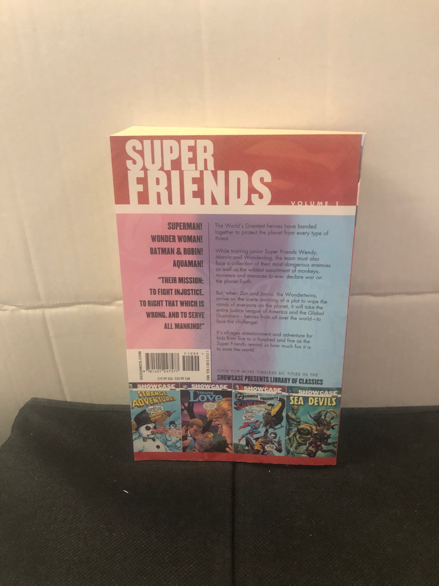 DC COMICS SHOWCASE PRESENTS SUPER FRIENDS VOLUME ONE (2014)