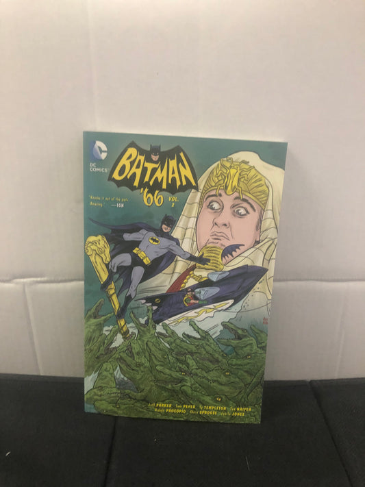 DC COMICS BATMAN 66 VOLUME TWO (2015)