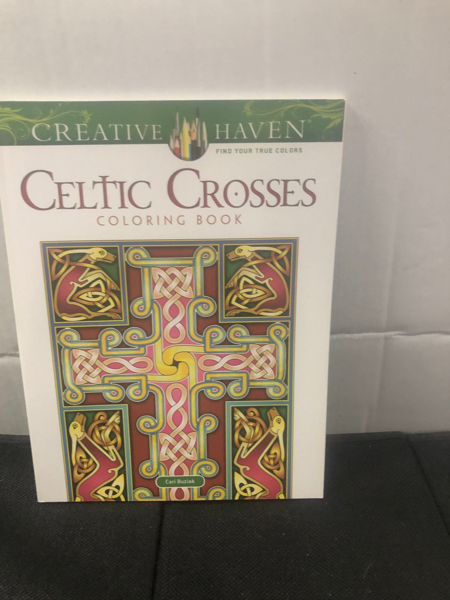 CREATIVE HAVEN CELTIC CROSSES COLORING BOOK (2018)