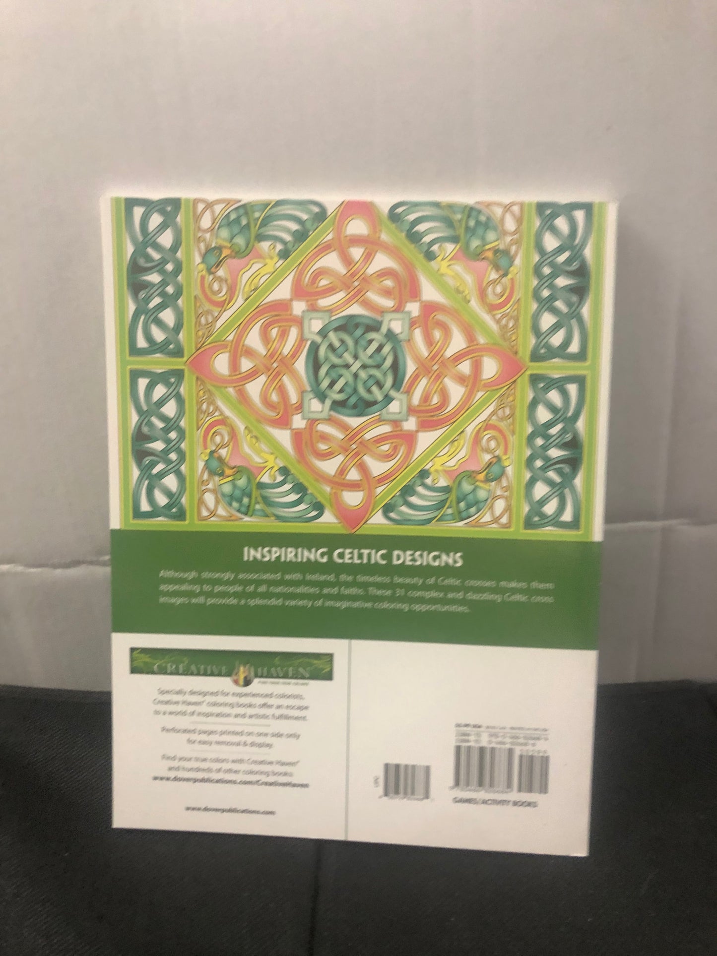 CREATIVE HAVEN CELTIC CROSSES COLORING BOOK (2018)