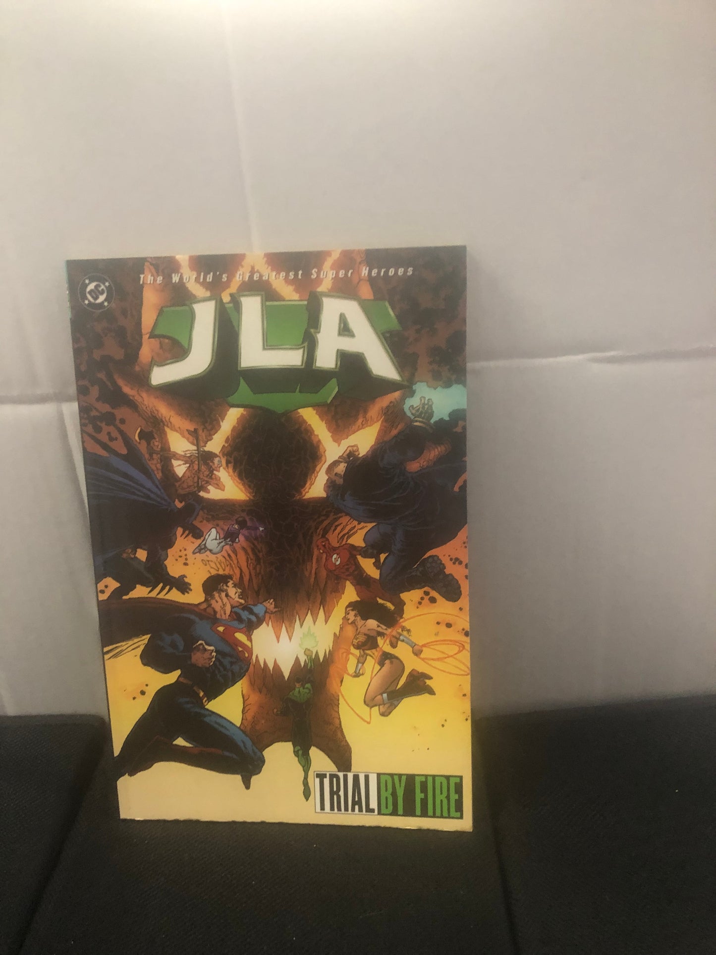 DC COMICS JLA TRIAL BY FIRE (2004)