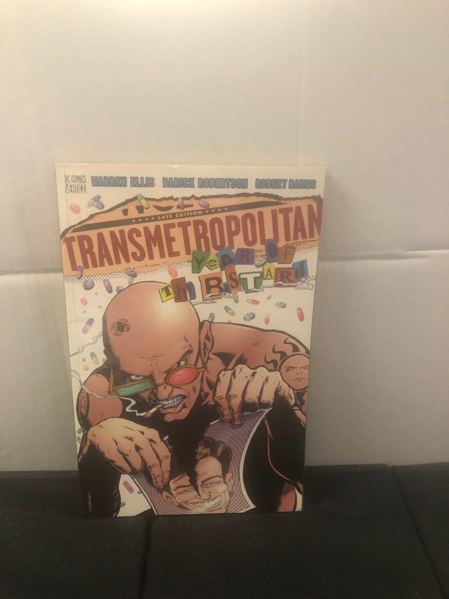 VERTIGO COMICS TRANSMETROPOLITAN YEAR OF THE BASTARD (1999)