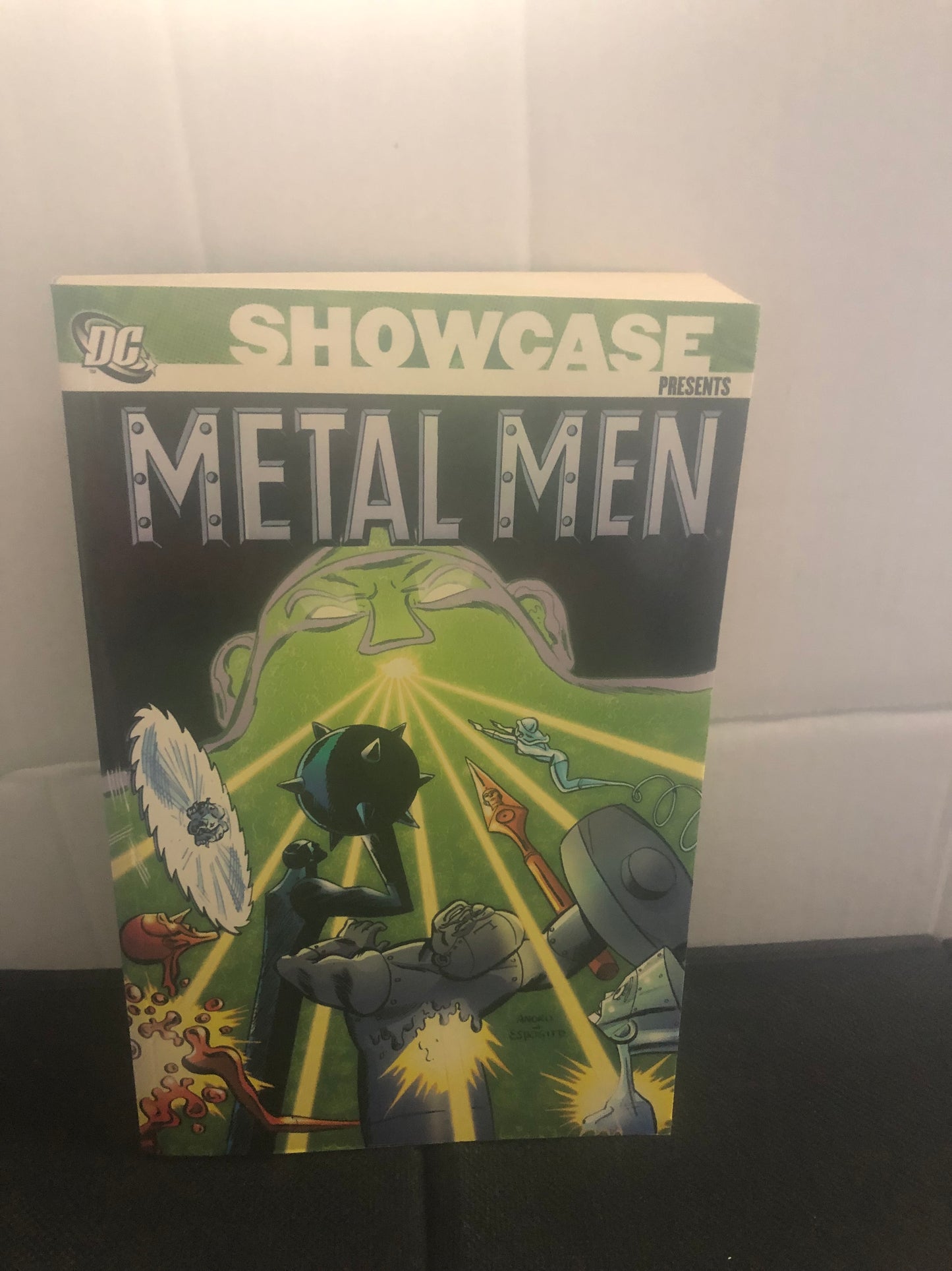 DC COMICS SHOWCASE PRESENTS METAL MEN VOLUME TWO (2008)