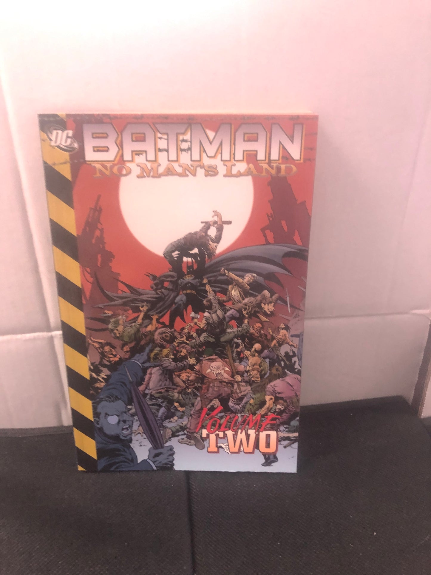 DC COMICS BATMAN NO MAN’S LAND VOLUME TWO FOURTH PRINTING (2000)