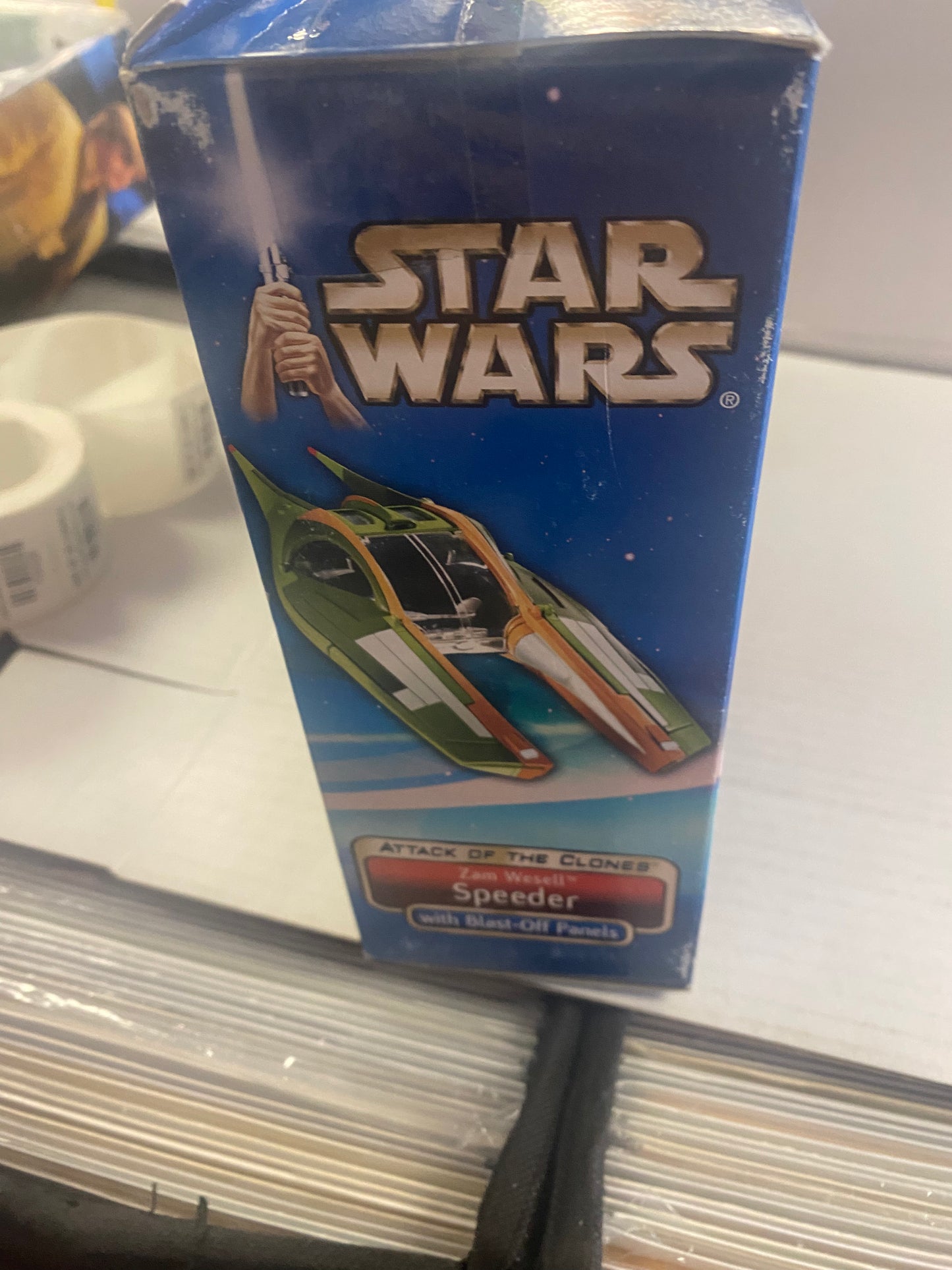 HASBRO STAR WARS ATTACK OF THE CLONES ZAM WESELL SPEEDER (2002)