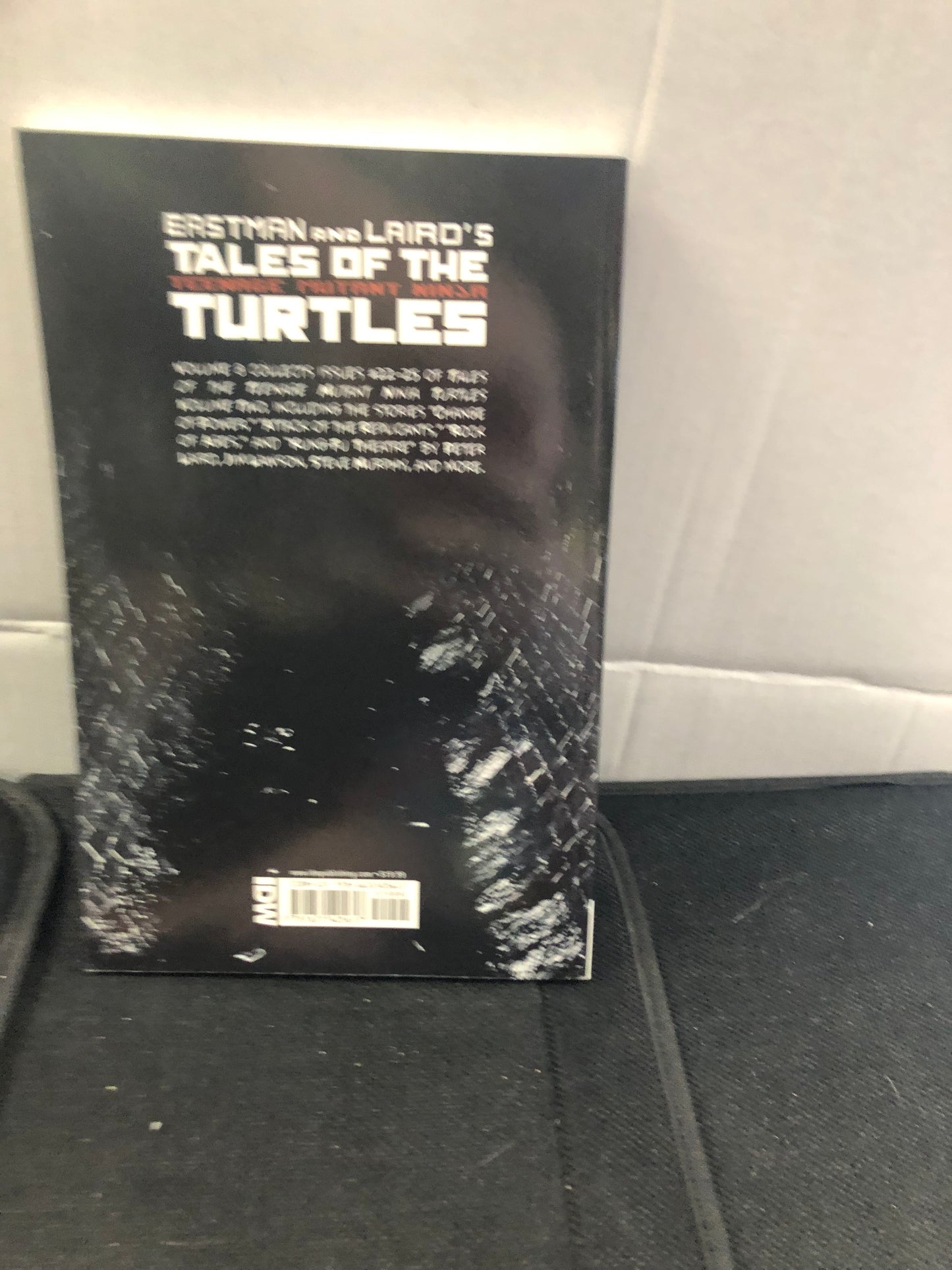 IDW PUBLISHING TALES OF THE TEENAGE MUTANT NINJA TURTLES VOLUME EIGHT (2016)