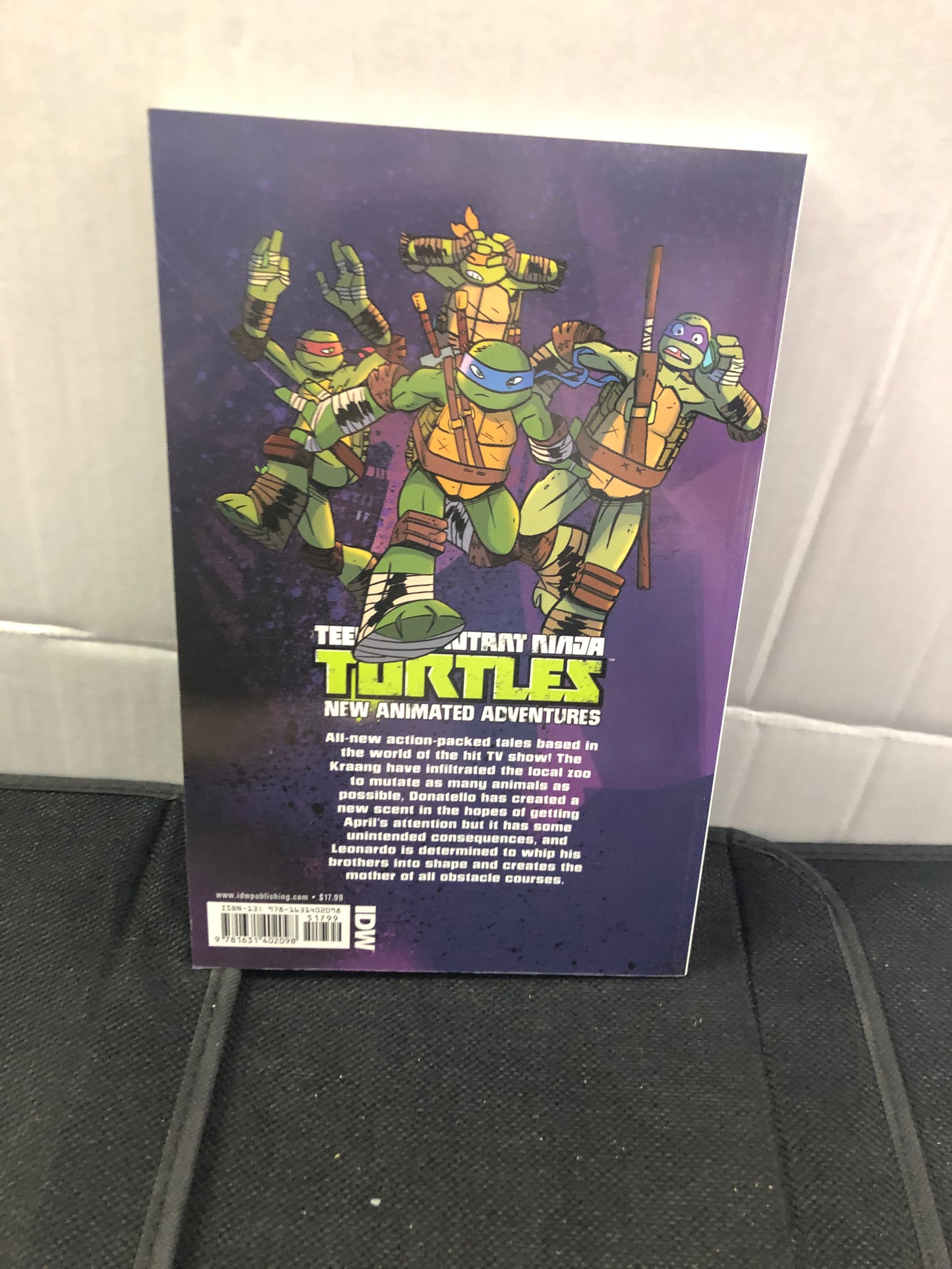 IDW PUBLISHING TEENAGE MUTANT NINJA TURTLES  NEW ANIMATED ADVENTURES VOLUME FOUR (2015)