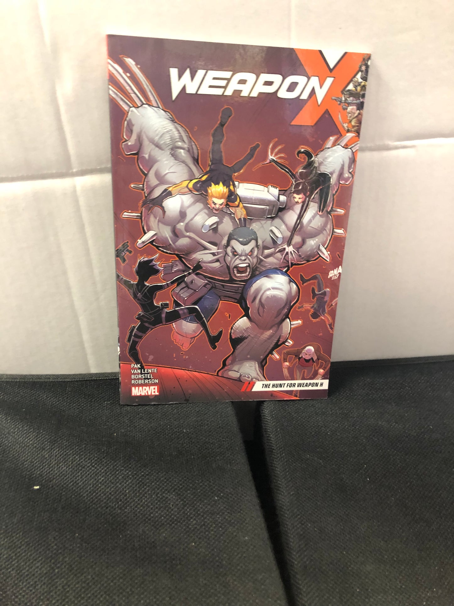 MARVEL COMICS WEAPON X THE HUNT FOR WEAPON H (2018)