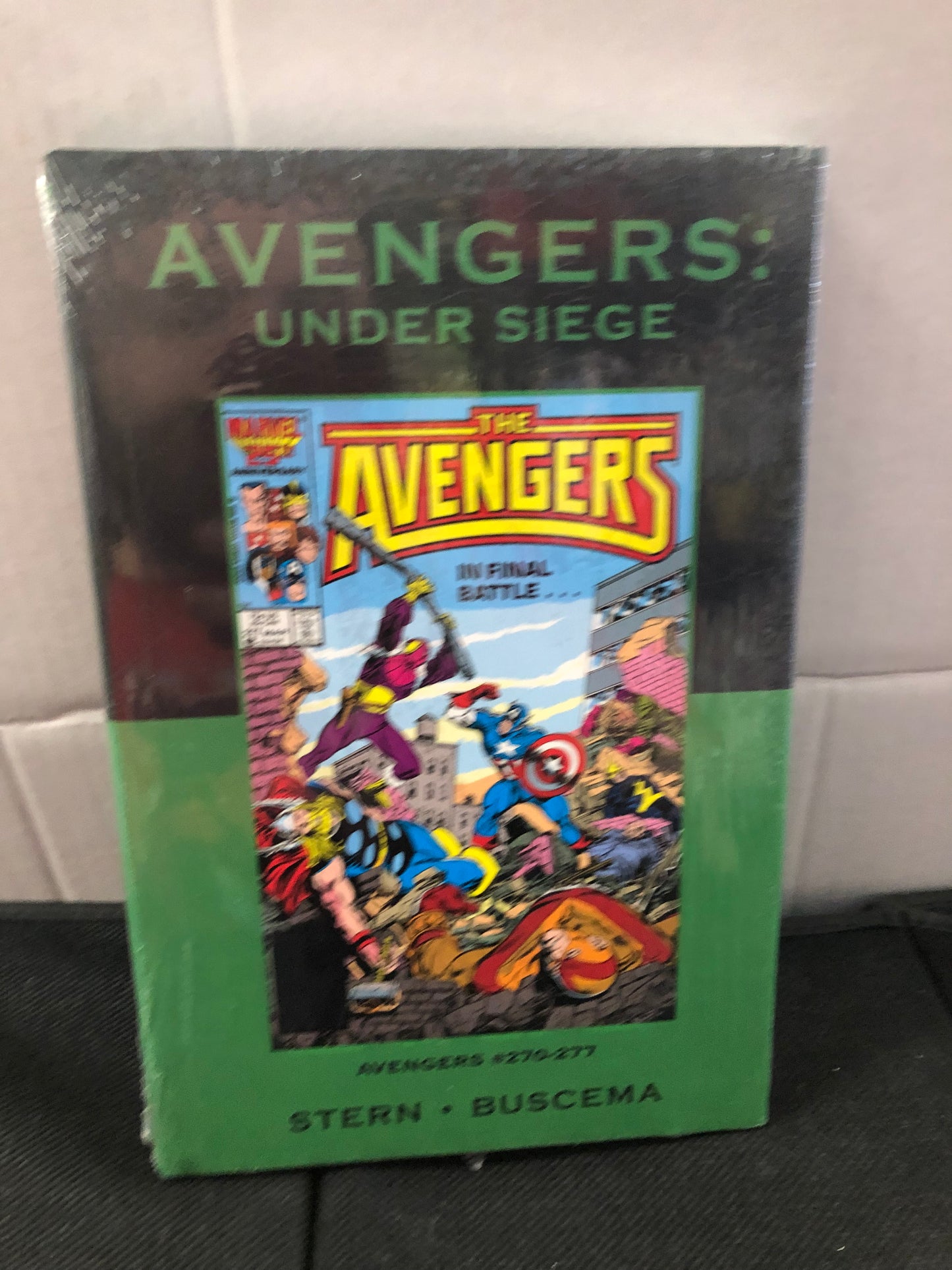 MARVEL COMICS MARVEL PREMIERE CLASSIC VOLUME 51 AVENGERS UNDER SIEGE (2010)