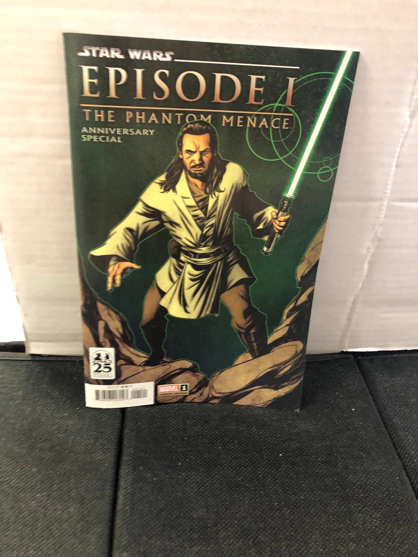 MARVEL COMICS - STAR WARS EPISODE I ANNIVERSARY ISSUE #1 (2024 VARIANT)