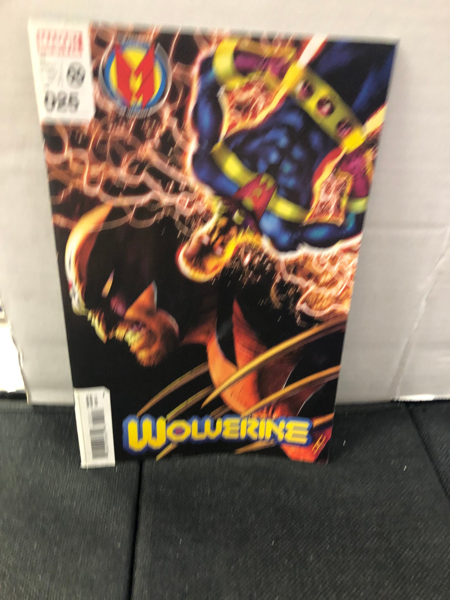 MARVEL COMICS WOLVERINE 25 VARIANT