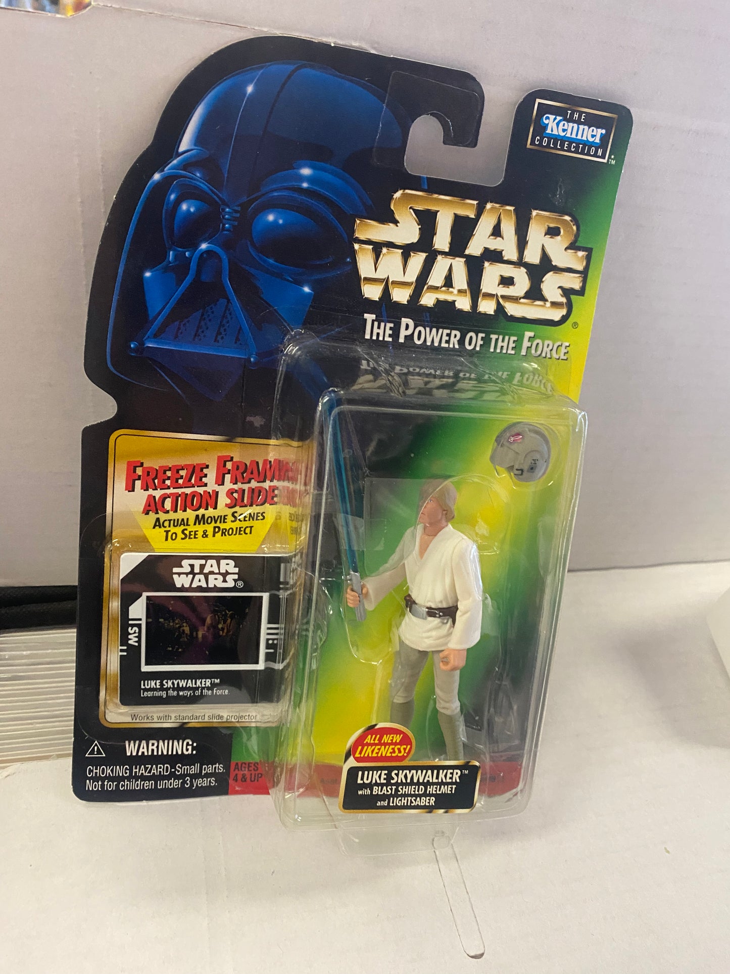 KENNER (1997) STAR WARS THE POWER OF THE FORCE LUKE SKYWALKER WITH BLAST SHIELD HELMET