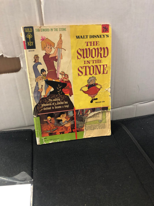 GOLD KEY THE SWORD IN THE STONE (1963)