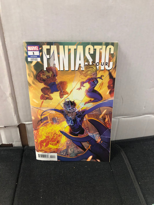 MARVEL COMICS - FANTASTIC FOUR #1 VARIANT (2022)